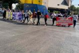 Vagoneros débiles visuales bloquean Reforma e Insurgentes