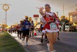El espíritu de la Navidad se apoderó del municipio de Juárez, Nuevo León, con decenas de personas vestidas de Santa Claus que participaron en las carreras 2K y 5K.