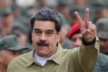 El presidente de Venezuela, Nicolás Maduro, hace un gesto durante una reunión con soldados en una base militar en Caracas, Venezuela.