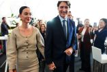 Katy Perry volvió a demostrar que ya no solo brilla sobre los escenarios y en medio de su nuevo romance con Justin Trudeau, la famosa llegó a Davos, en Suiza.