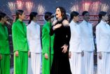 Así fue el homenaje de Laura Pausini a Giorgio Armani en la inauguración olímpica 2026