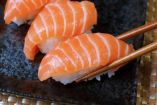 Receta de nigiris de salmón, un clásico japonés