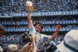 Diego Armando Maradona celebra el segundo título de Argentina en los Mundiales.