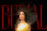 Impacta “Burial”: Anne Hathaway y Charli XCX unen voces en “Mother Mary”