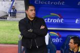 Efraín Juárez vive momentos tensos en Pumas.