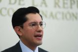 Roberto Velasco es ratificado en comisiones del Senado