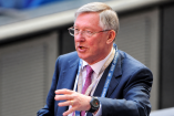 Alex Ferguson encendió la preocupación tras ser trasladado al hospital desde Old Trafford, en un episodio que revive su delicado antecedente de salud en 2018.