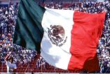 Bandera de México en un partido de la Selección Nacional en 1989.