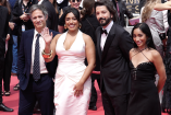 Gael García Bernal acompañó a Diego Luna en su regreso a Cannes.