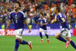 Jugadores de Japón celebran el empate orquestado por Kōki Ogawa ante Países Bajos.