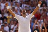 Novak Djokovic celebra su boleto a la siguiente ronda en Wimbledon 2026.
