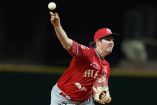 Bauer ponchó a 10 enemigos y toleró apenas una carrera en siete innings
