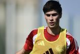 Armando "Hormiga" González sigue preparándose para debutar con el Olympiacos