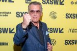 Bruce Campbell preocupa a sus fans