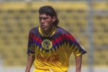 Juan Hernández, lateral derecho de las Águilas del América durante la campaña 1994–1995.