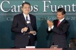 Sergio Ramírez agradeció el reconocimiento a su obra con al recibir el Premio Internacional Carlos Fuentes a la Creación Literaria en el Idioma Español.