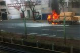 Camioneta se incendia sobre Calzada de Tlalpan