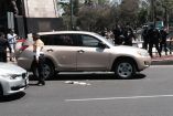 Un hombre fue baleado por dos sujetos a bordo de una moto en Paseo de la Reforma, frente a la Fuente de Petróleos. Foto @Naba15