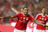 Benfica encontró la puntería en la recta final del encuentro y aplastó el domingo 4-0 a Estoril. (EFE)
