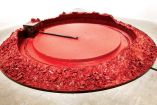  Biología. Mi patria roja (2003) es una de las piezas de gran formato que exhibirá Anish Kapoor en México. Foto: Especial