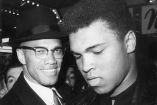 Una de las pocas imágenes en las que Malcolm X y Muhammad Ali aparecen juntos. Habían forjado una amistad en los años 60. Foto: Archivo Excélsior