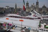 La pista de hielo en el Zócalo capitalino comenzará a operar el día de mañana desde las 08:00 horas. Foto: Archivo Cuartoscuro 