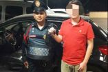 Un honesto elemento de seguridad se percató que el dueño de un automóvil dejó sus llaves en el coche y lo esperó hasta que regresó. Foto SSP