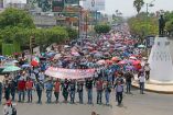 Contingente de la CNTE, ayer, en Chiapas durante la marcha del Dïa Internacional del Trabajo.
