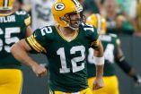 Aaron Rodgers es uno de los quarterbacks más prolíficos de la NFL en las últimas décadas y uno de los líderes más respetados (AP)