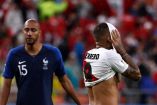 Paolo Guerrero lamenta el que Perú diga adiós al Mundial (Fotos: Reuters)