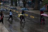 Amanece con lluvia en seis delegaciones, toma precauciones
