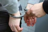 Detienen a sujeto que agredió a su pareja y a un policía en la ÁO