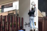 Encapuchados realizan pintas por los 43 en juzgado de PJF