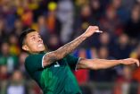 El defensa mexicano sigue con un entorno poco pacífico con su familia en México (Mexsport)