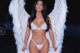 A Kim Kardashian le salen alas de 'ángel' en Halloween