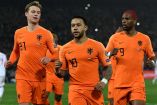 Depay firmó dos tantos y puso el pase para otros dos. (Reuters)