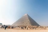 Arrestan a hombre que escaló la gran pirámide de Giza