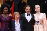 Alejandro González Iñárritu dijo ayer, antes de la inauguración del Festival de Cannes, que los discursos de Trump apuntan hacia “la gente más frágil, a los más pobres”. “Yo no soy un político y sólo puedo expresar con el corazón abierto lo que pienso, como artista”, dijo quien es el presidente del jurado del certamen / Foto: AFP
