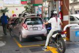 ¡Increíble! Estas gasolineras te echan litros de más