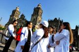 Médicos residentes, estudiantes, servicios de salud, recorte presupuestal, zonas rurales
