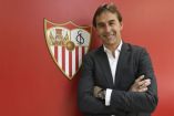 El estratega de 52 años, quien será presentado este miércoles, acudió hoy a las instalaciones de la entidad “Nervionenses”. (@SevillaFC)