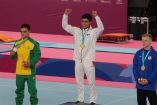 Isaac Núñez le brindó a México el oro, medalla histórica por ser la primera vez que se gana en la disciplina de barras paralelas en categoría masculina. (@COM_Mexico)
