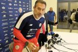 La Federación Costarricense de Futbol deberá comenzar a buscar un entrenador que sustituya a Gustavo Matosas para el proceso eliminatorio al Mundial de Qatar-2022 (Fotos: EFE)