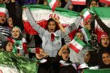 Su muerte se dio justo cuando la FIFA gestiona con las autoridades iraníes revertir el veto para partidos de hombres (AP)