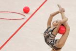Dina Averina en la final de pelota (EFE)
