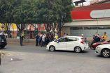 Policías municipales acordonaron el lugar y dieron aviso a los servicios periciales. Foto: Especial