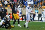 Adam Vinatieri falló el gol de campo que pudo darle la victoria a los Potros. (AP)