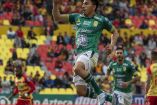 Ángel Mena abrió el marcador para el León en el estadio Morelos. (Mexsport)