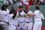 Los dirigidos por Benjamín Gil llegan inspirados a las semifinales y siguen soñando con levantar su décima Serie del Caribe. (AP)