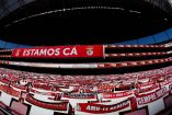 Bufandas acompañan el regreso a las canchas del Benfica